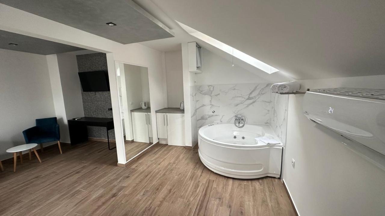 Seti Gorgeous Apartments With Jacuzzi Belgrado Esterno foto
